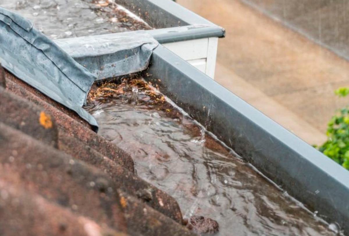 ¿Cómo funciona un sistema de captación de agua pluvial?